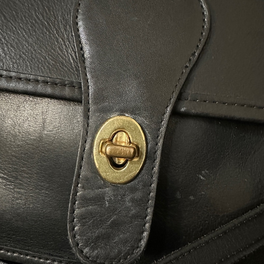 Coach Vintage Station Bag (black) - Picture 6 of 13